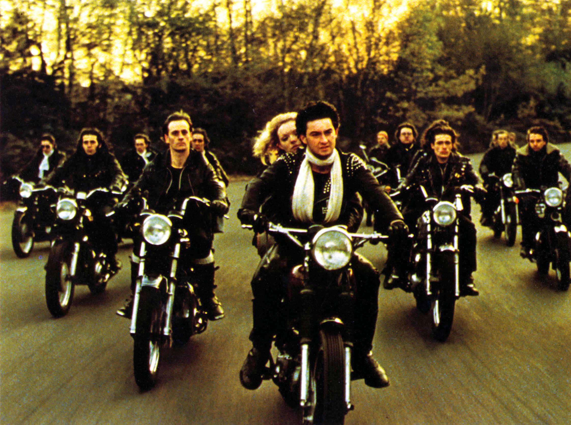 Mods & Rockers: The Counterculture Movement Of The 1960s